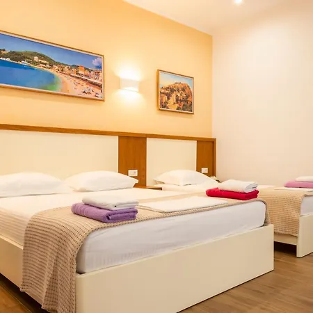 Sofia's Cozy 3* Himare