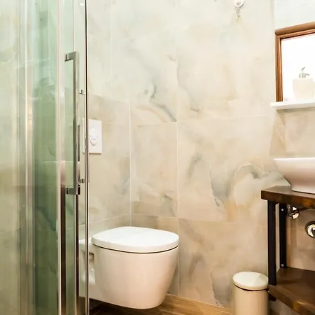 Sofia's Cozy Hotel Himare
