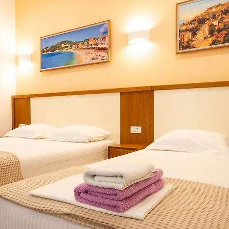 Hotel Sofia's Cozy Himare