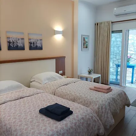 Sofia's Cozy 3*